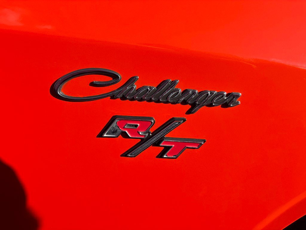 Used 2009 Dodge Challenger R/T RWD image 6