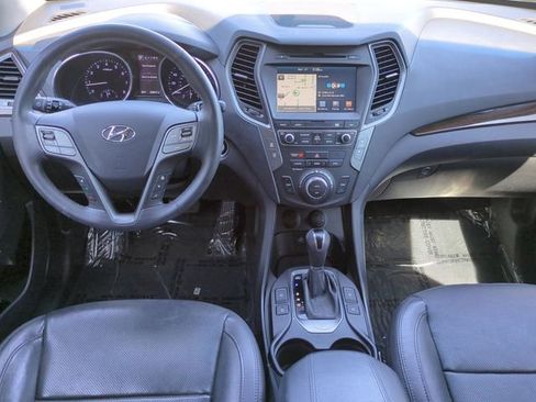 Used 2017 Hyundai Santa Fe Sport FWD image 11