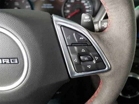 Used 2018 Chevrolet Camaro ZL1 image 32