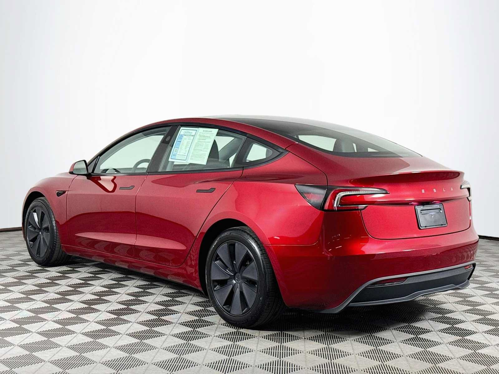 Used 2024 Tesla Model 3 Standard Range RWD image 7