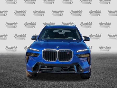 Used 2025 BMW X7 M60i image 3