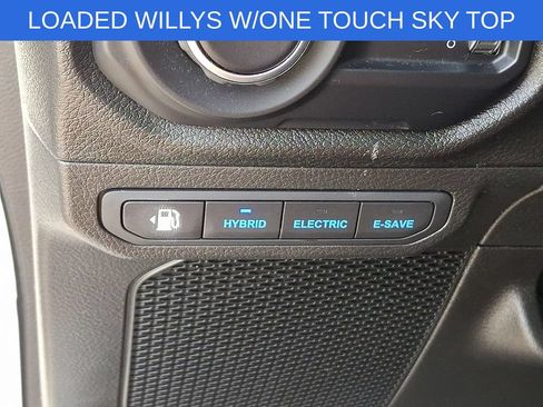 Used 2024 Jeep Wrangler Unlimited AWD/4WD image 26