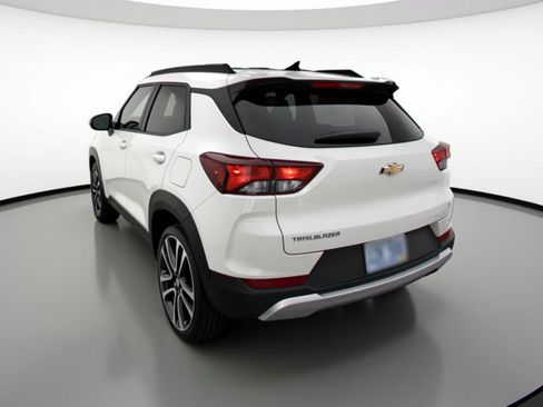 Used 2025 Chevrolet TrailBlazer LT image 6