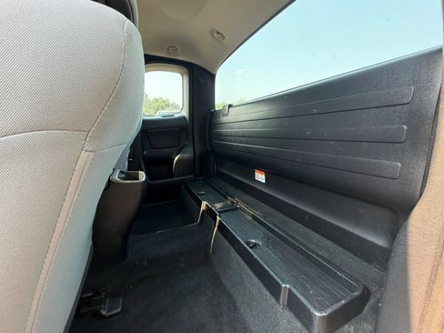Used 2016 Toyota Tacoma SR RWD image 15
