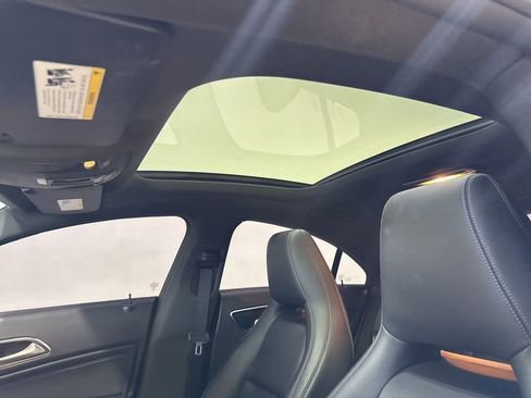 Used 2018 Mercedes-Benz CLA 250 4MATIC image 28