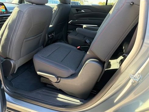 Certified 2024 Chevrolet Traverse Z71 w/ Enhanced Driving Package image 21