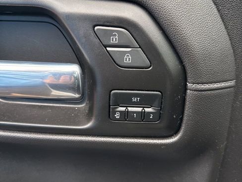 Used 2021 Chevrolet Silverado 1500 High Country image 13