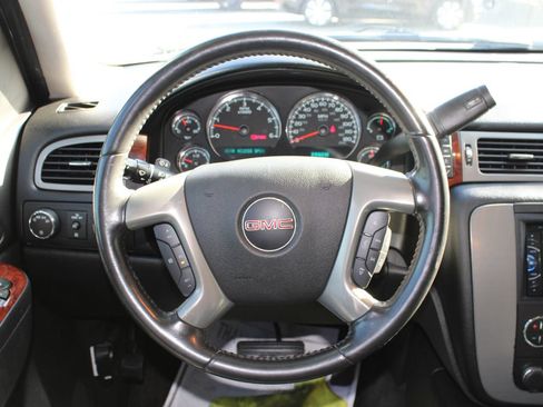 Used 2013 GMC Yukon SLT AWD/4WD image 21