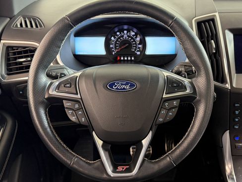 Used 2020 Ford Edge ST w/ Equipment Group 401A image 10