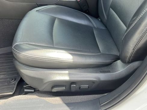 Used 2019 Subaru Outback 2.5i Limited AWD/4WD image 14