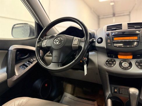Used 2007 Toyota RAV4 Limited image 12