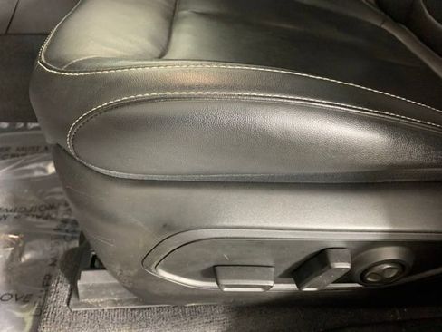 Used 2023 Jeep Grand Cherokee Limited image 15