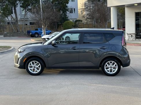 Used 2024 Kia Soul LX w/ Option Group 015 image 3