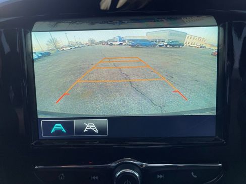 Used 2018 Chevrolet Traverse LS image 8