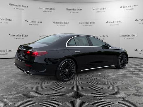 New 2026 Mercedes-Benz E 450 4MATIC Sedan image 5