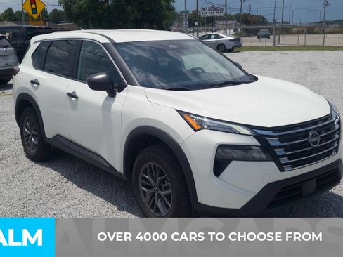 Used 2024 Nissan Rogue S FWD image 2