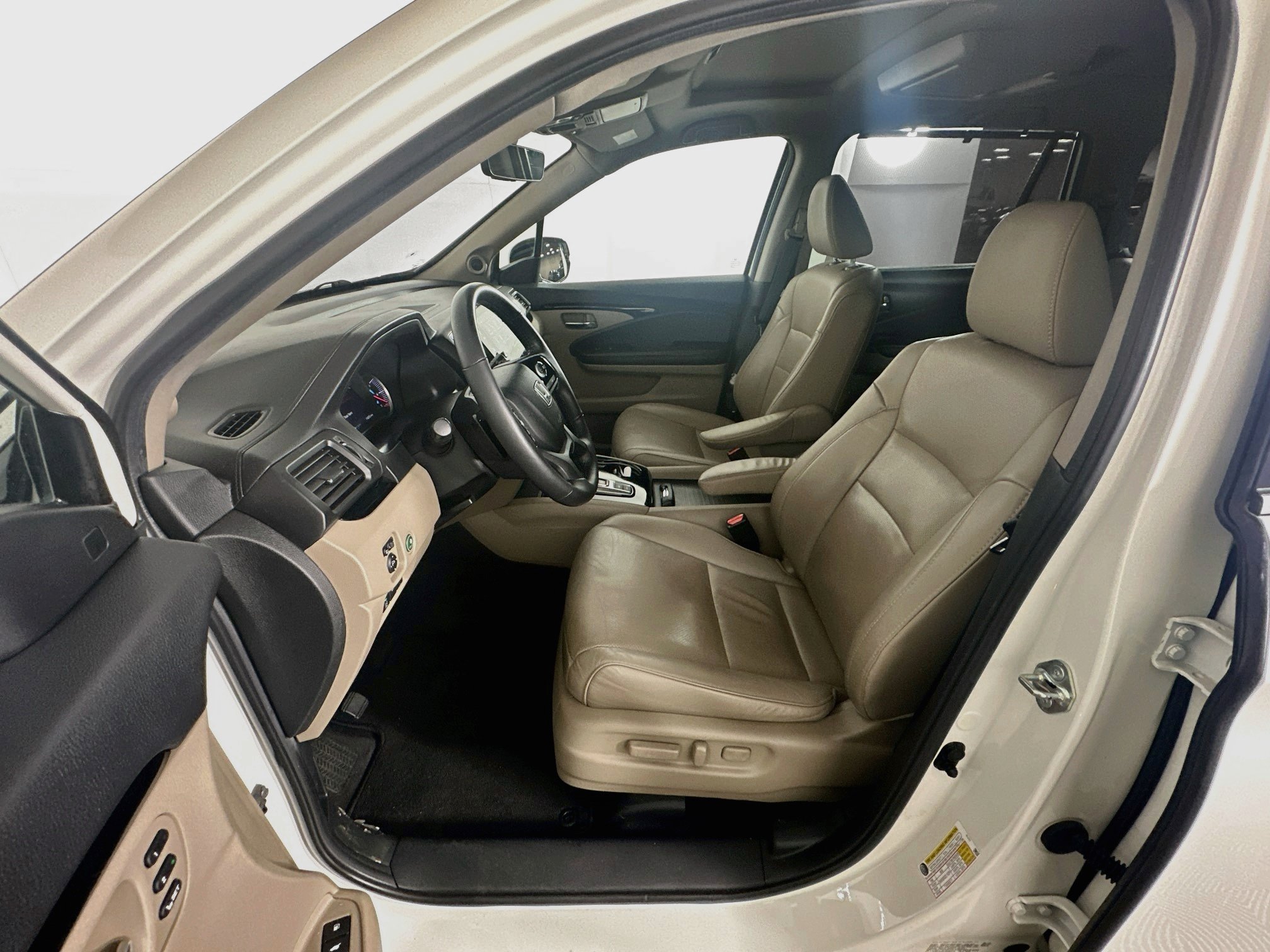 Used 2019 Honda Pilot Elite image 13
