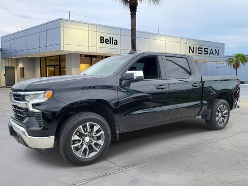 Used 2025 Chevrolet Silverado 1500 LT w/ Texas Edition Plus RWD image 2