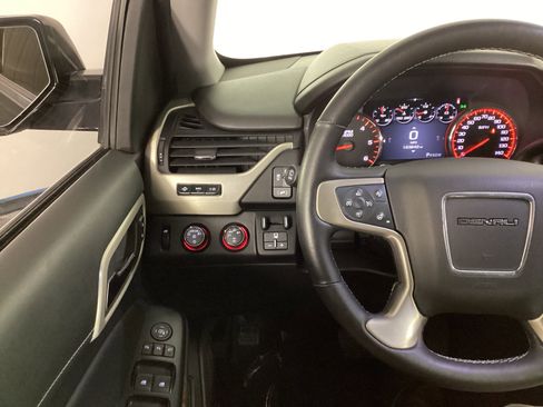 Used 2016 GMC Yukon Denali w/ Open Road Package image 24