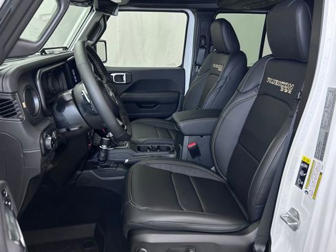 New 2025 Jeep Wrangler Unlimited Rubicon 392 image 22