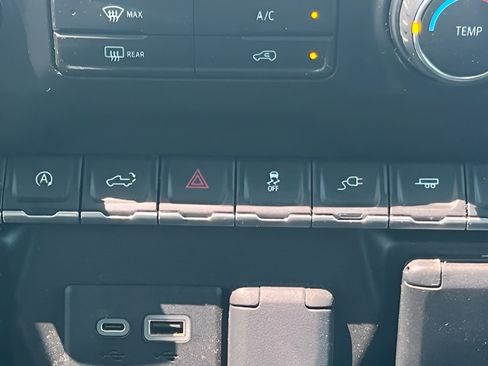 Used 2021 Chevrolet Silverado 1500 Custom RWD image 27