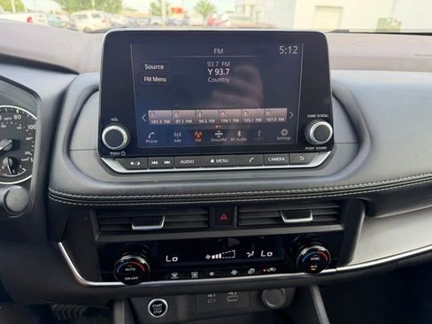 Used 2023 Nissan Rogue SV AWD/4WD image 23
