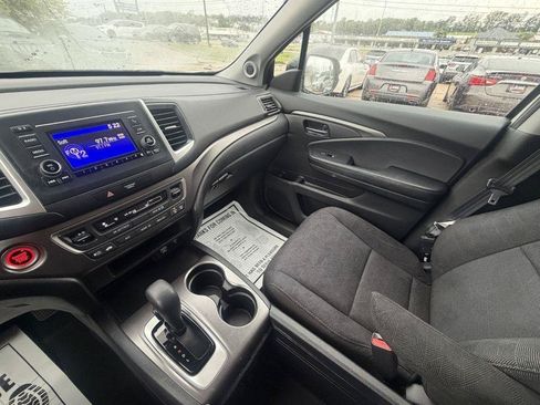 Used 2019 Honda Pilot LX image 19