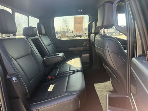 Used 2025 Ford F150 Lariat w/ Equipment Group 501A Mid image 33