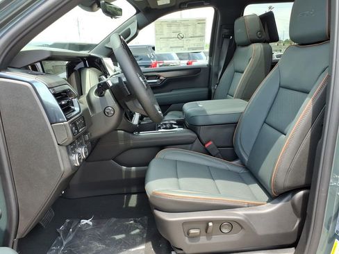 New 2026 GMC Yukon XL AT4 w/ AT4 Premium Plus Package AWD/4WD image 11