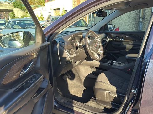 Used 2018 GMC Terrain SLE image 23