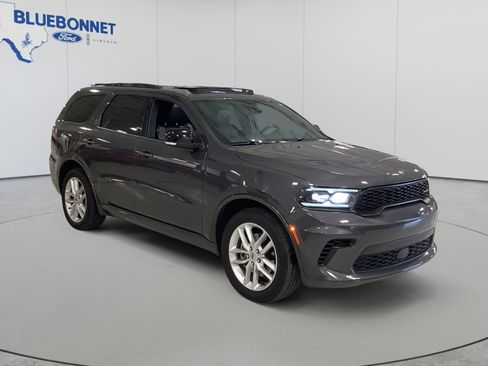 Used 2024 Dodge Durango GT RWD image 3