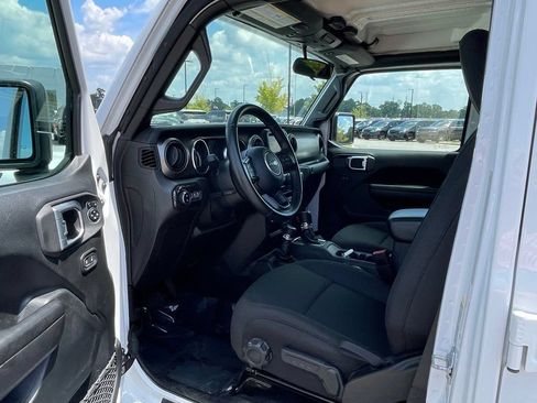 Used 2021 Jeep Gladiator Sport AWD/4WD image 37