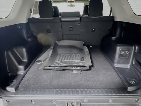 Used 2018 Toyota 4Runner SR5 image 33