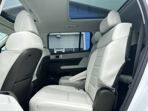 Used 2024 Hyundai Santa Fe Calligraphy FWD image 15