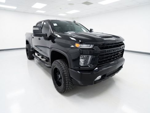 Used 2021 Chevrolet Silverado 2500 LTZ w/ LTZ Plus Package AWD/4WD image 3