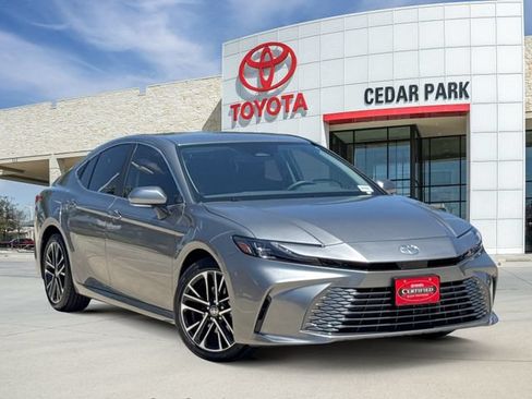 Used 2026 Toyota Camry XLE FWD image 1