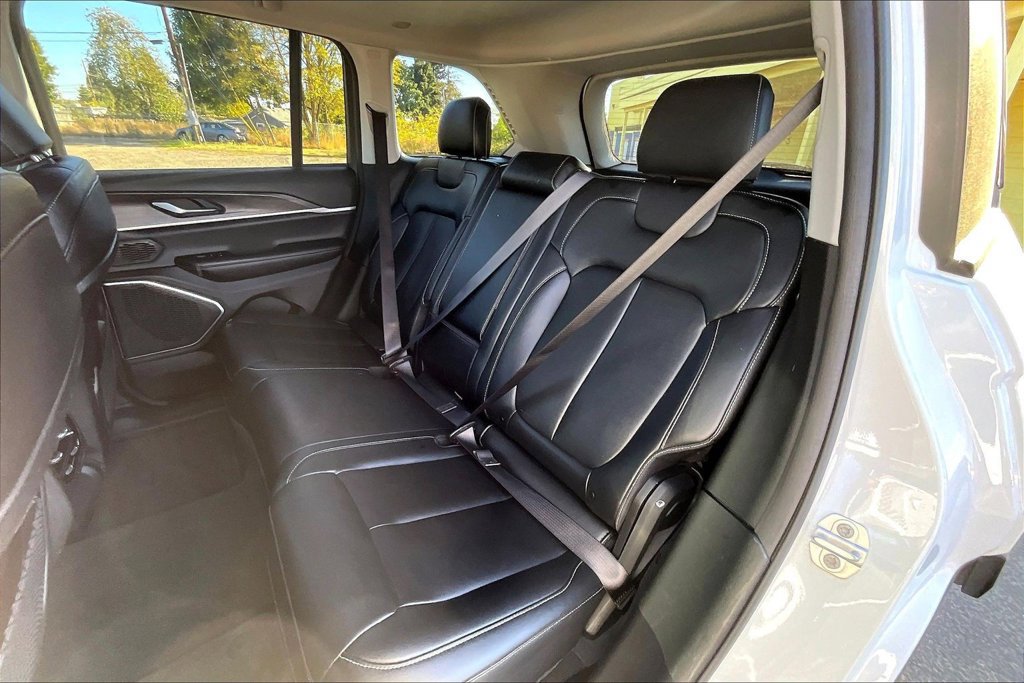 Used 2024 Jeep Grand Cherokee Limited 4xe AWD/4WD image 21