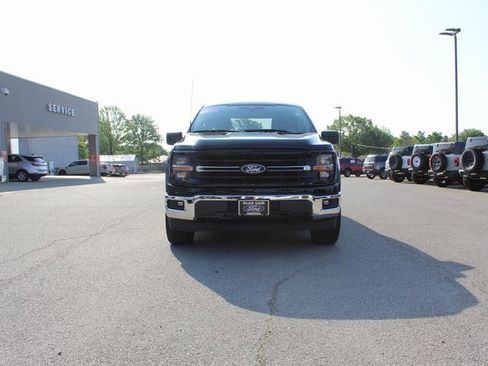 Used 2025 Ford F150 XLT w/ Equipment Group 301A Standard AWD/4WD image 8