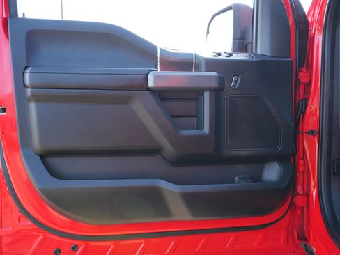 Used 2018 Ford F150 XLT w/ Equipment Group 302A Luxury image 13