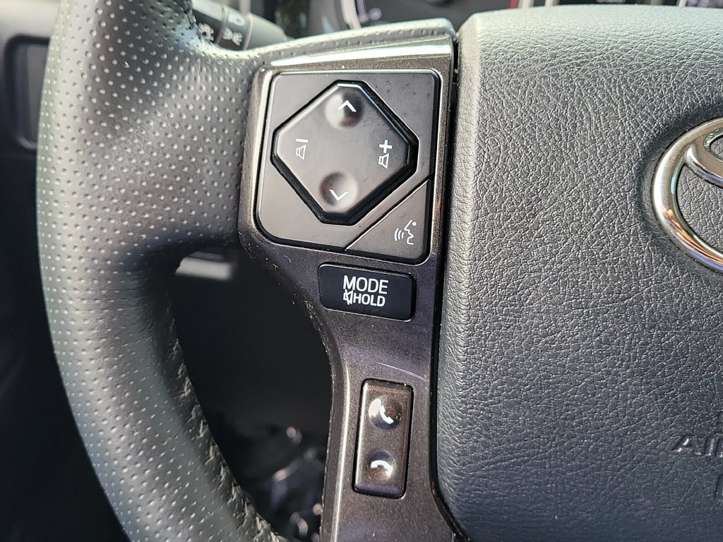 Used 2023 Toyota 4Runner TRD Off-Road Premium w/ Moonroof Package AWD/4WD image 9