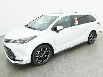 New 2025 Toyota Sienna Platinum
