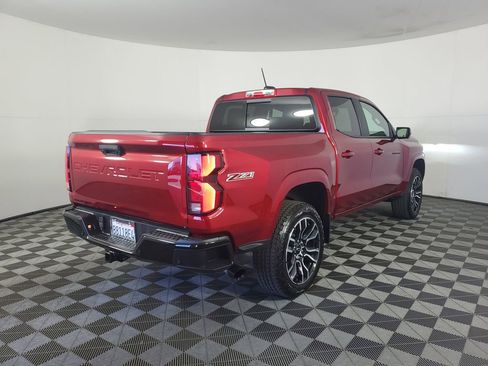 Used 2024 Chevrolet Colorado Z71 w/ LPO, Dark Essentials Package image 4
