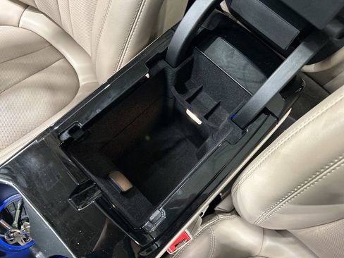 Certified 2022 Lincoln Nautilus Reserve image 27