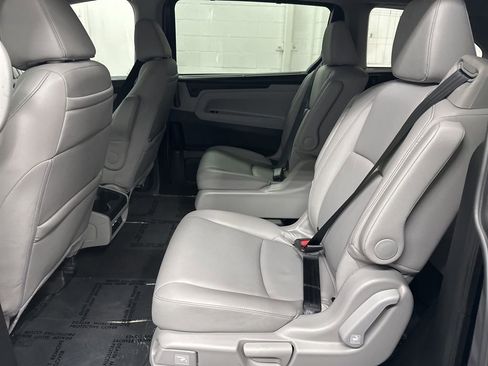 Used 2024 Honda Odyssey Touring image 38