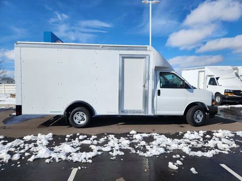 New 2024 Chevrolet Express 3500 w/ Power Convenience Package RWD image 9