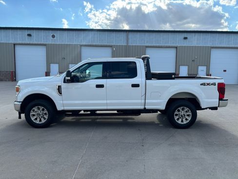 Used 2022 Ford F250 XLT AWD/4WD image 6