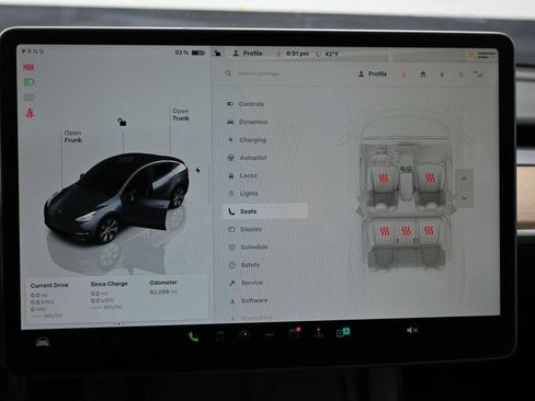 Used 2022 Tesla Model Y Long Range image 26