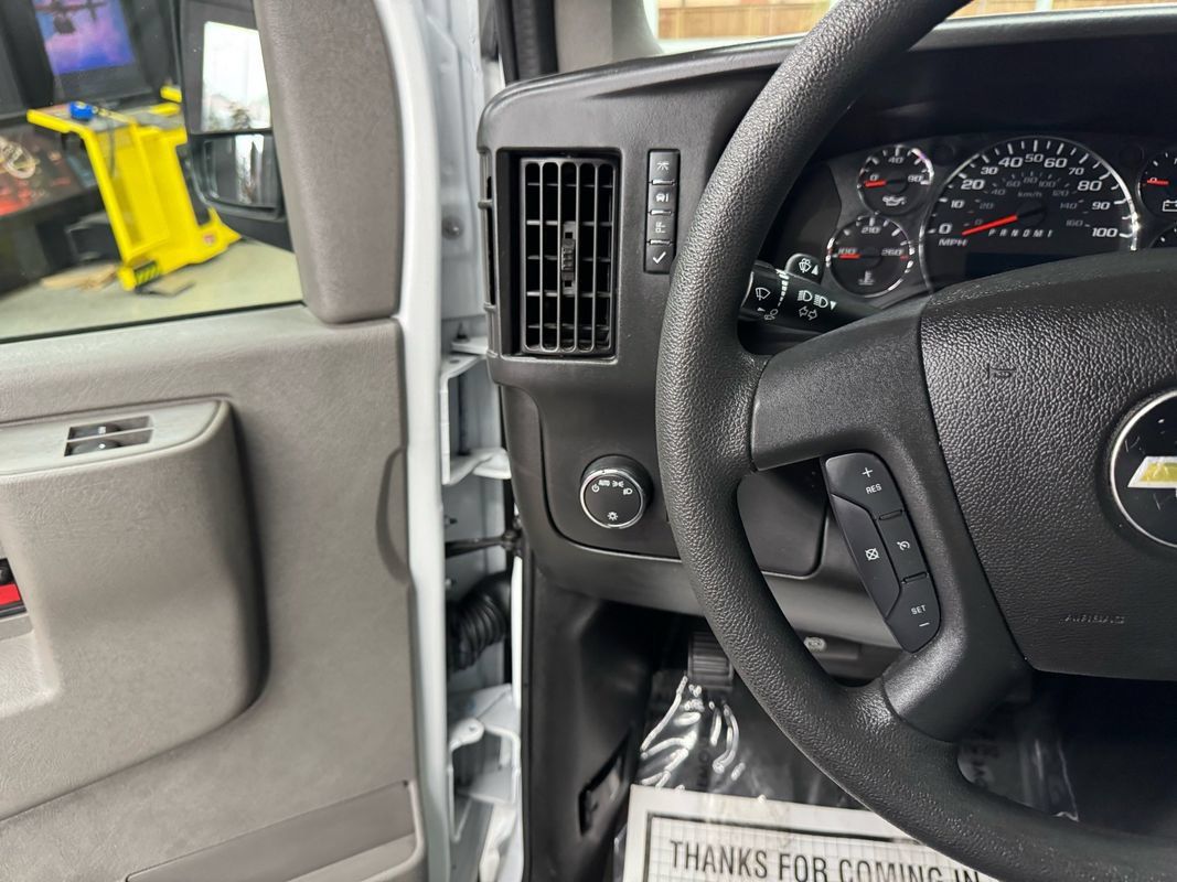 Used 2017 Chevrolet Express 3500 LT w/ LT Preferred Equipment Group RWD image 19