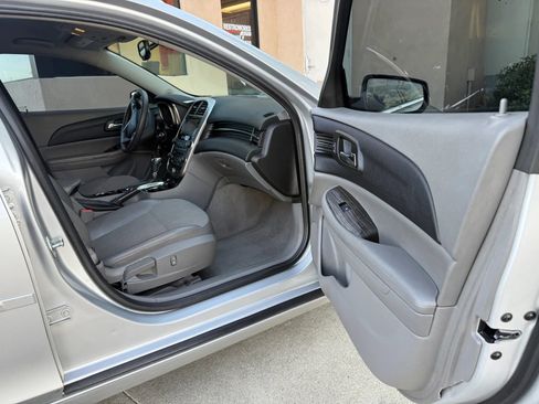 Used 2015 Chevrolet Malibu LT w/ Power Convenience Package image 21