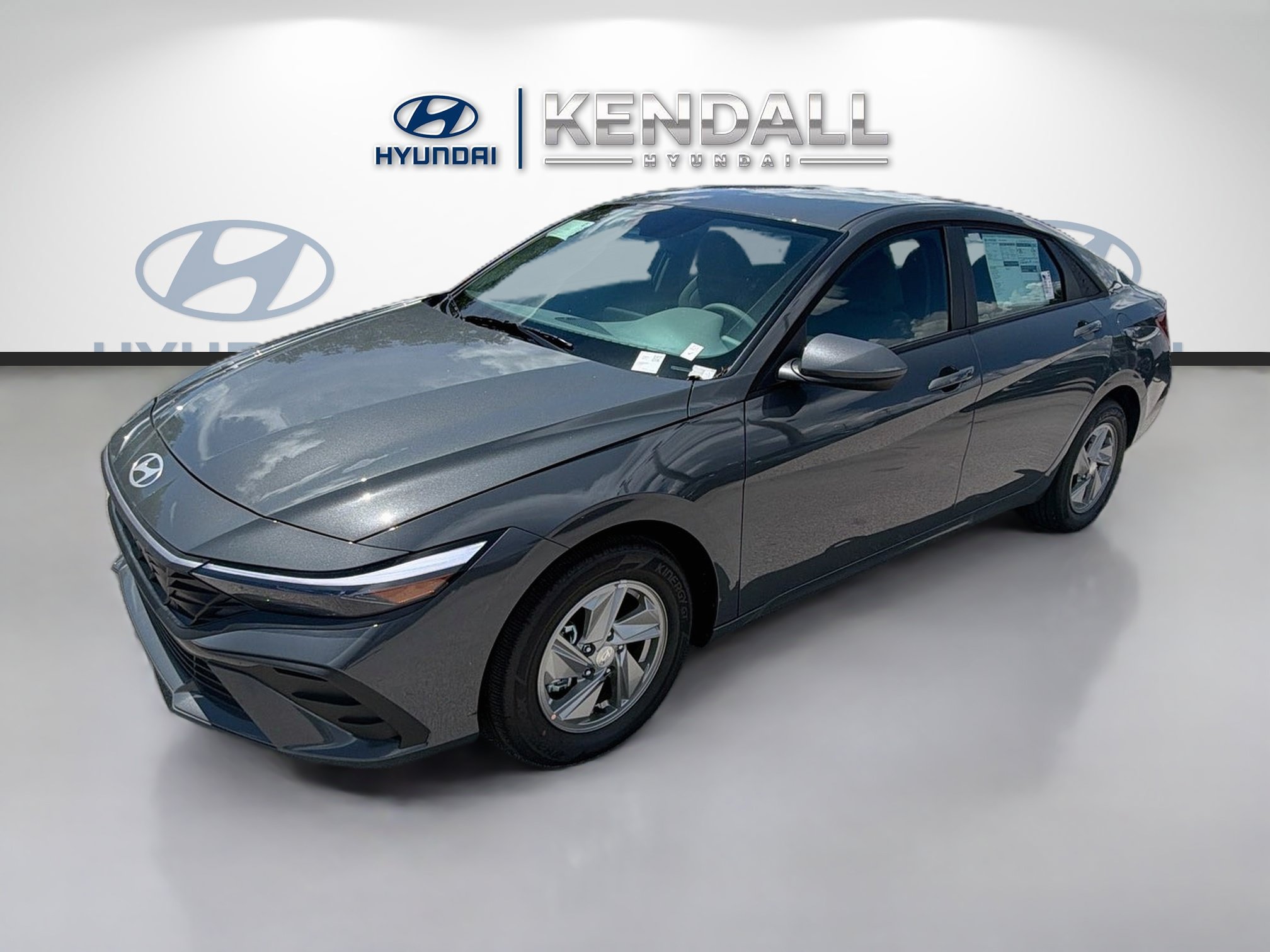 New 2026 Hyundai Elantra SE FWD image 3